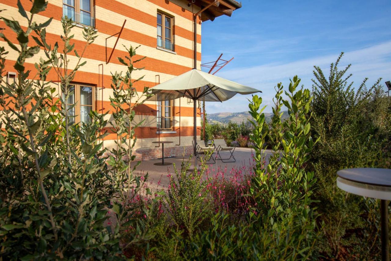 Villaggio Narrante - Cascina Galarej セッラルンガ・ダルバ エクステリア 写真